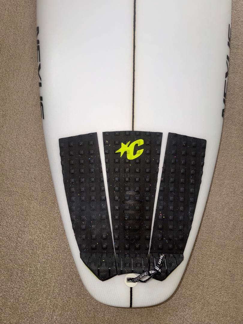 最新 美品 DHD サーフボードNEXUS ネクサス