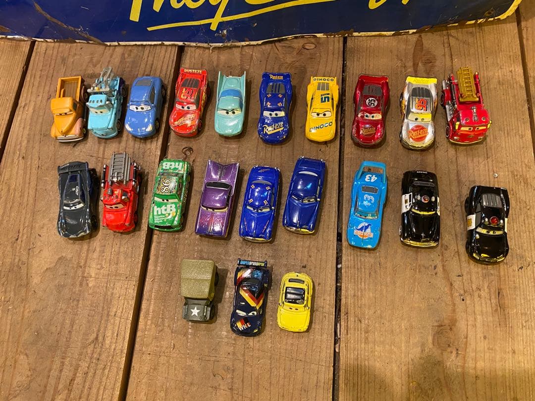 トミカ　カーズ　22台 ディズニー　レア　廃盤？
