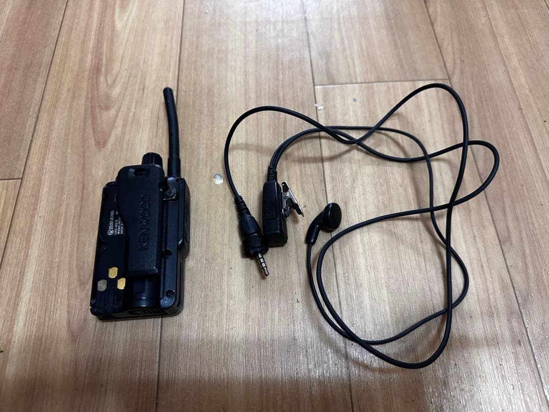【美品】KENWOOD UBZ-M31E 特定小電力トランシーバー インカム付
