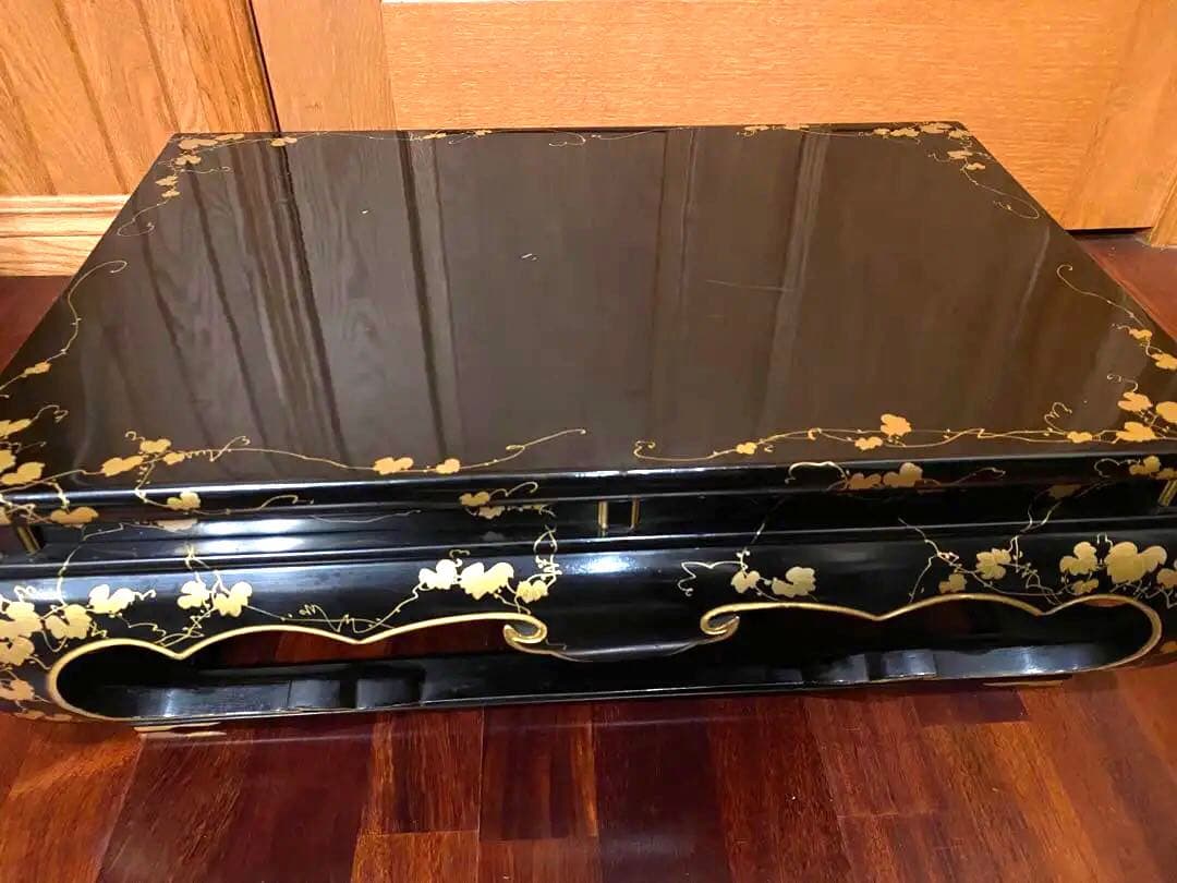 漆器、蒔絵の花台、大きい