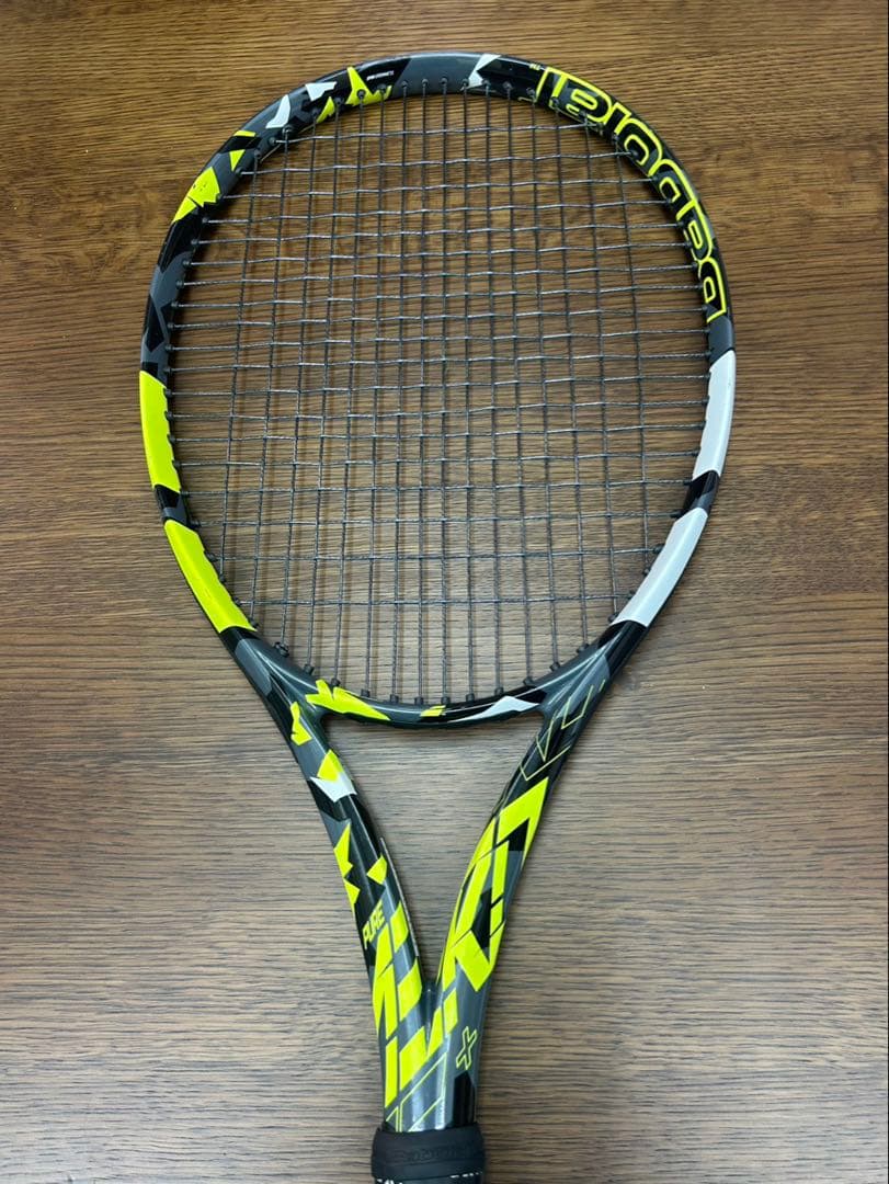 バボラ ピュアアエロ 100+(27.6インチ)