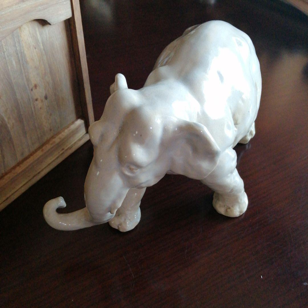 瀬戸焼　日泰寺白磁印度象　20cm　昭和28年