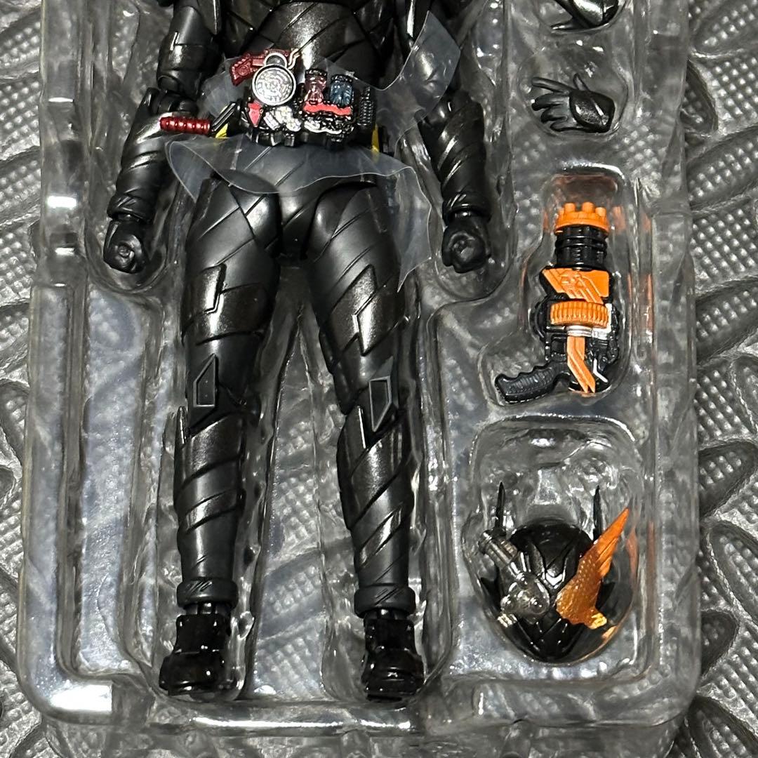 S.H.Figuarts 仮面ライダービルド 平成ジェネレーションズエディション