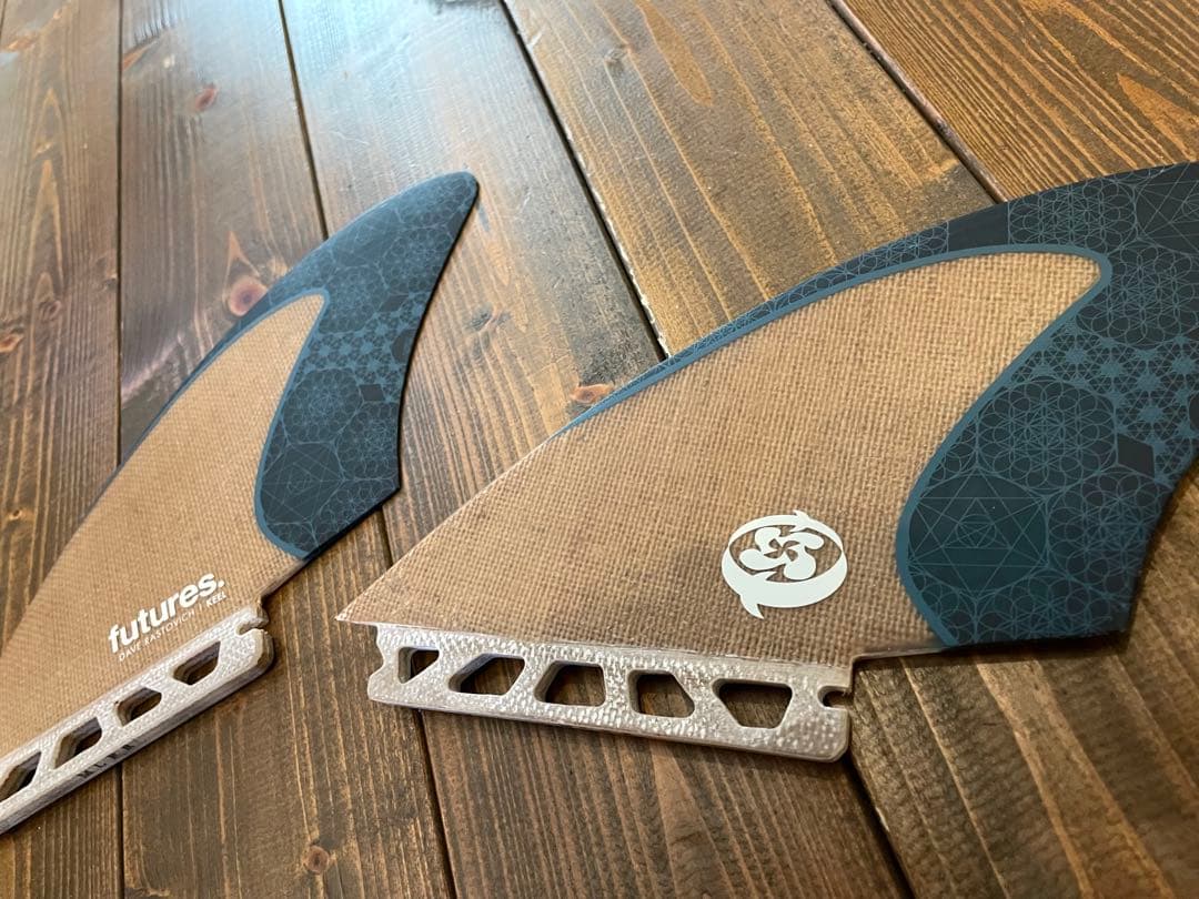 入手困難　レア　新品　RASTA TWIN KEEL ツインフィン