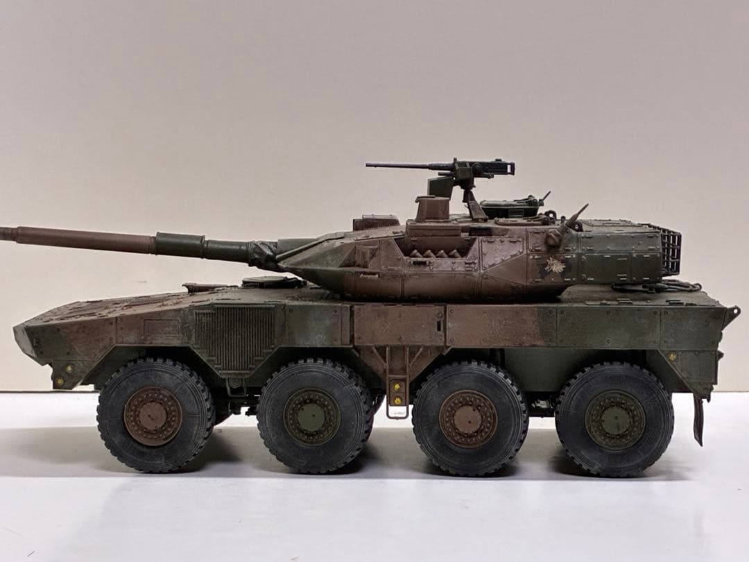タミヤ　1/35 16式機動戦闘車　完成品　戦車　模型　プラモデル　自衛隊