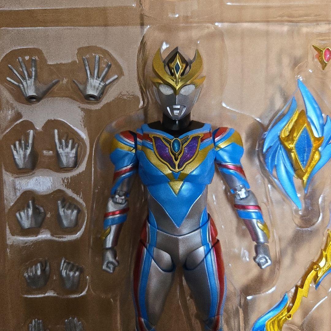 S.H.Figuarts ウルトラマンデッカー ダイナミックタイプ