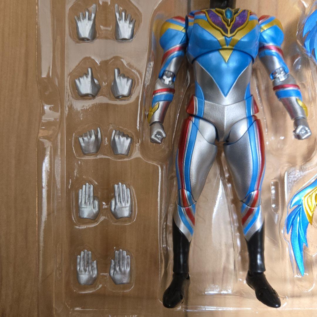 S.H.Figuarts ウルトラマンデッカー ダイナミックタイプ