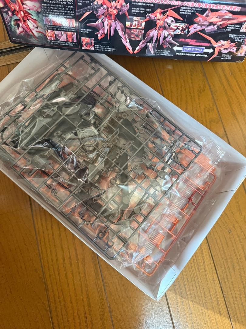 ガンダムアリオスガンダム（トランザムモード）グロスインジェクションバージョン