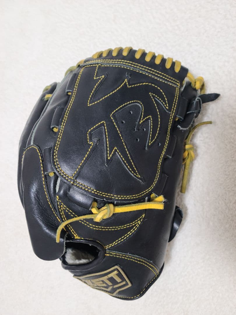 ZETT 硬式グローブ ブラック/イエロー