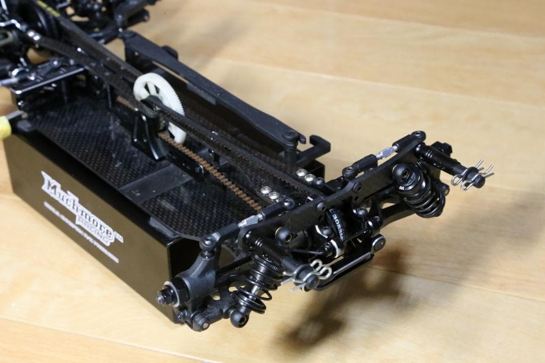 ヨコモ BD10 シャーシ ハイエンドカー RUSH製タイヤ付き