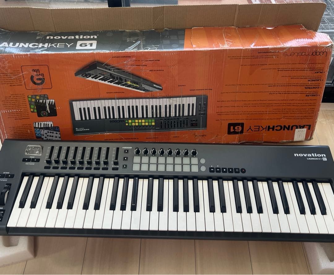 【Novation】 ノベーション Launchkey 61 キーボード