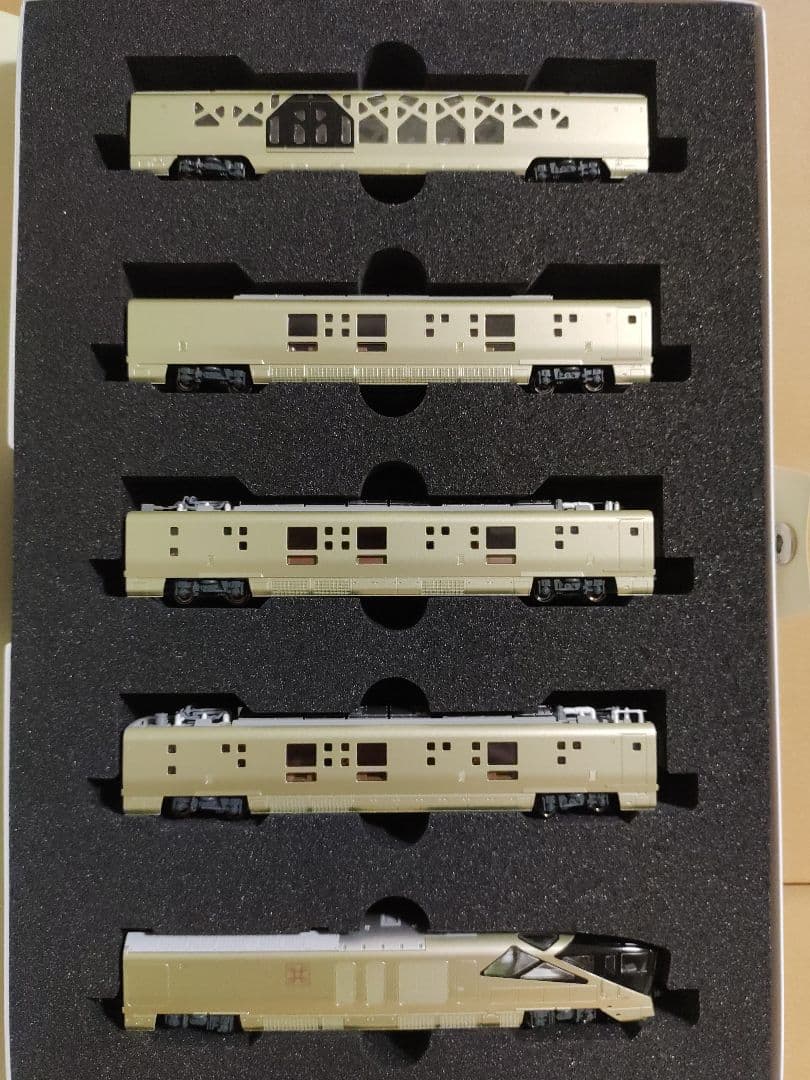 メ*カ様 KATO 10-1447 E001形 TRAIN SUITE 四季島