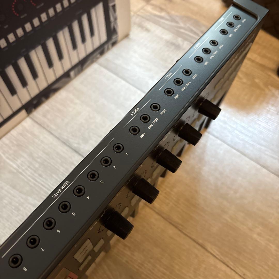 ARTURIA KEYSTEP PRO 37鍵 MIDIキーボード Black