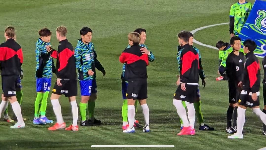 2025 浦和レッズ トラックジャケット　アンセムジャケット　長袖　XLサイズ