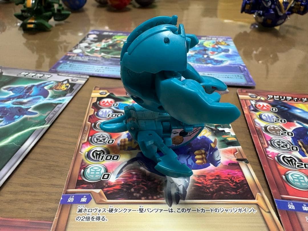 爆丸　サンズデッキ　滅ホロヴォス、硬タンクァー、堅パンツァー　カード　金属パーツ