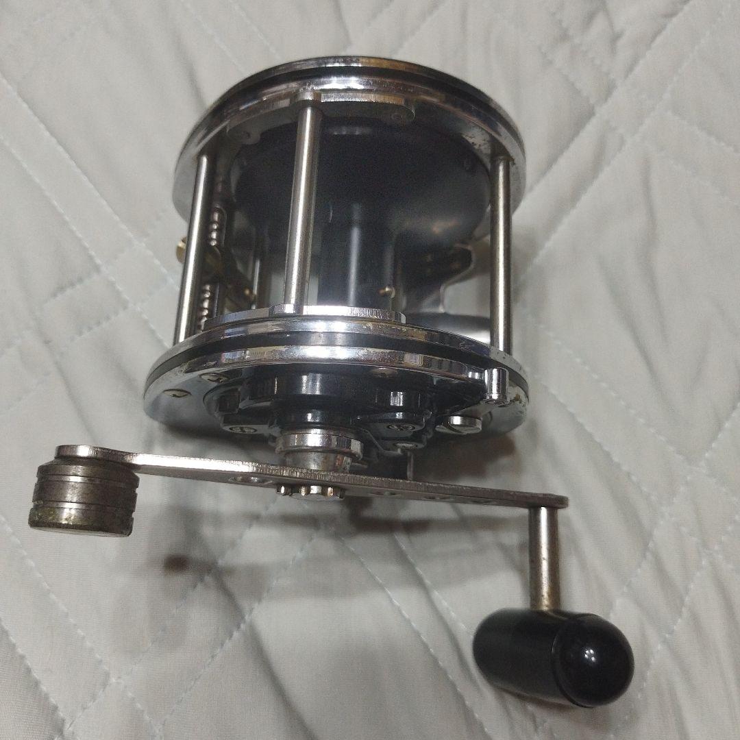 希少レア、Dynamic ST-100 フィッシングリール