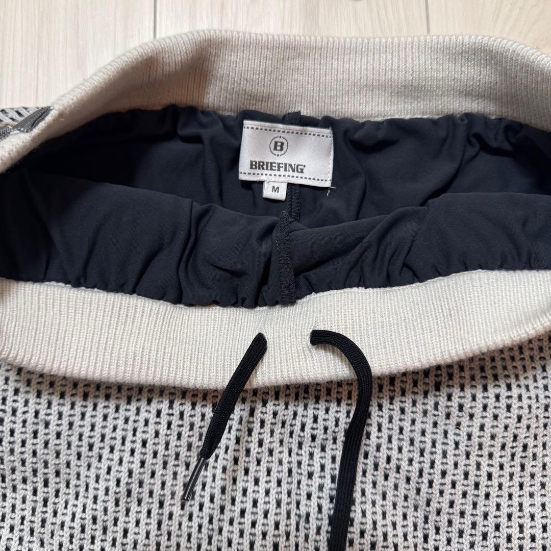 ブリーフィング セットアップ ゴルフ　レディース　秋冬　セーター スカート 白