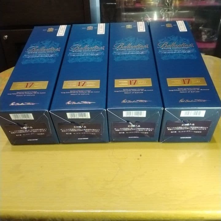 Ballantine's 17年 ブレンデッドスコッチウイスキー4本セット