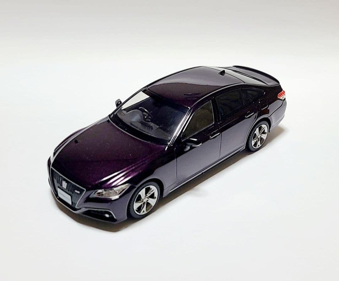 トヨタ 220系クラウン RSアドバンス 夜霞(ヨガスミ) カラーサンプル