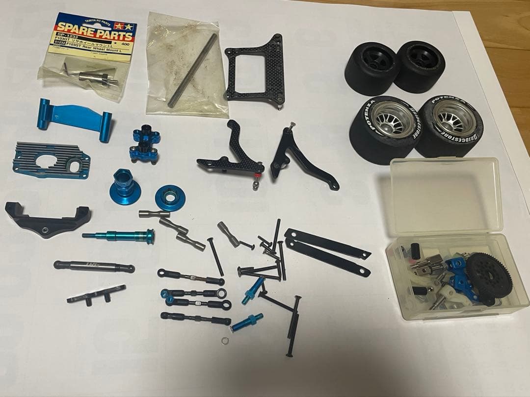 【最終価格】タミヤ ラジコンシャーシ メカ・ボディセット