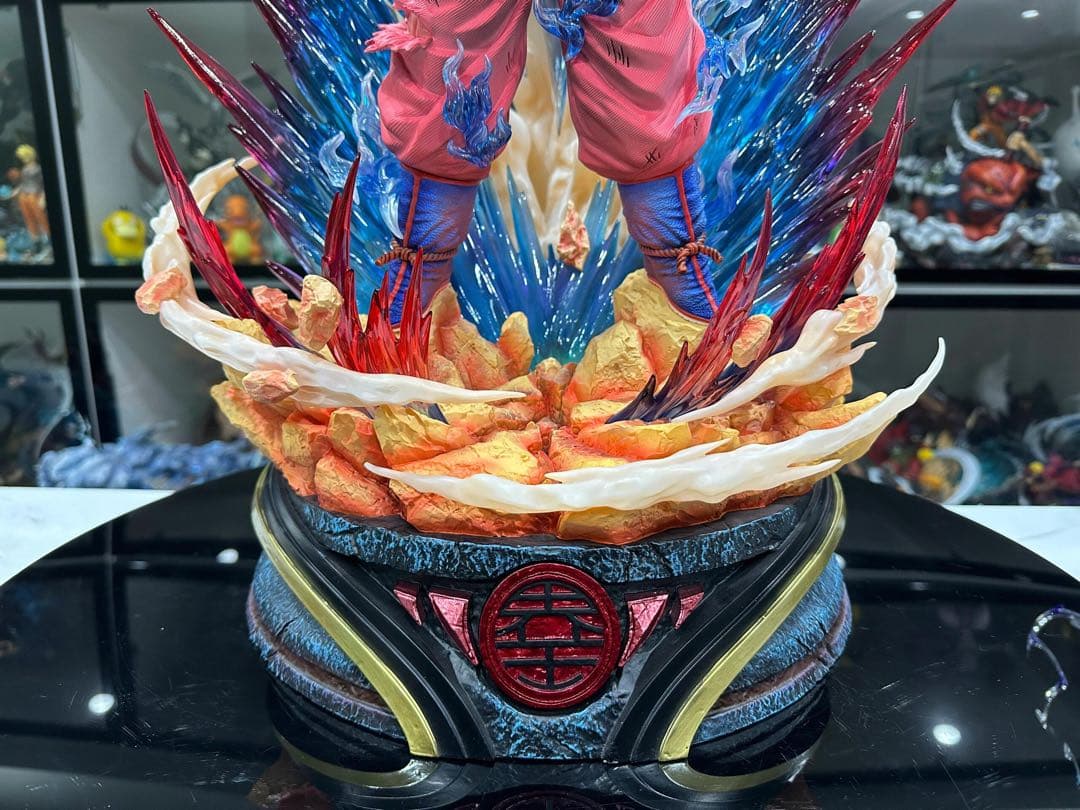 ドラゴンボール 孫悟空 スーパーサイヤ人ブルー フィギュア