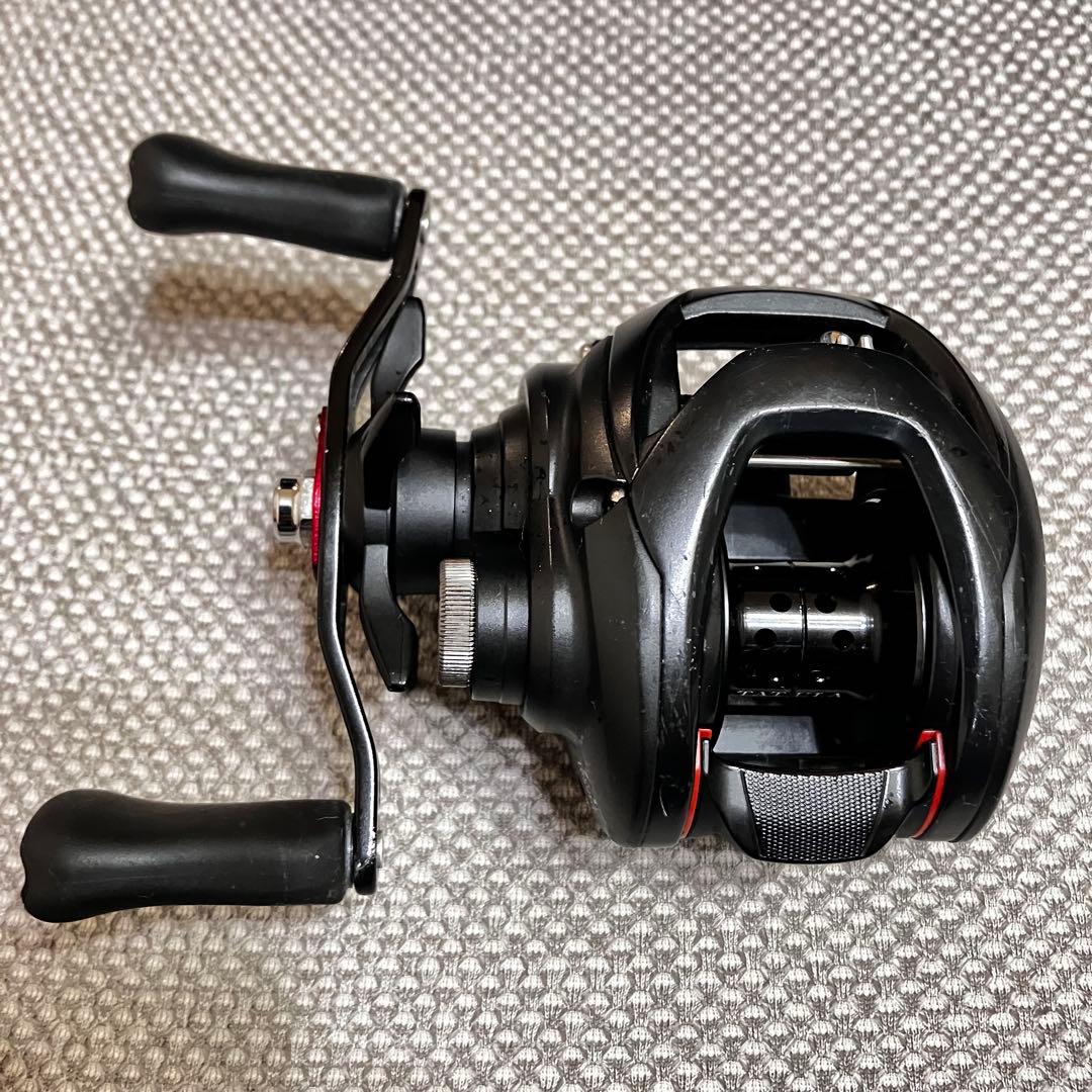 Daiwa TATULA 100SHL 左巻き ベイトリール ブラックバス