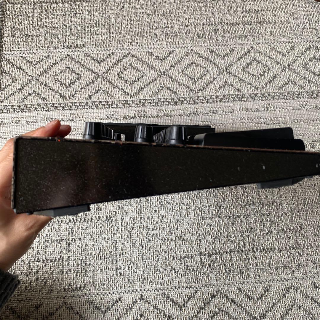 BOSS　ME-70 ギターエフェクター