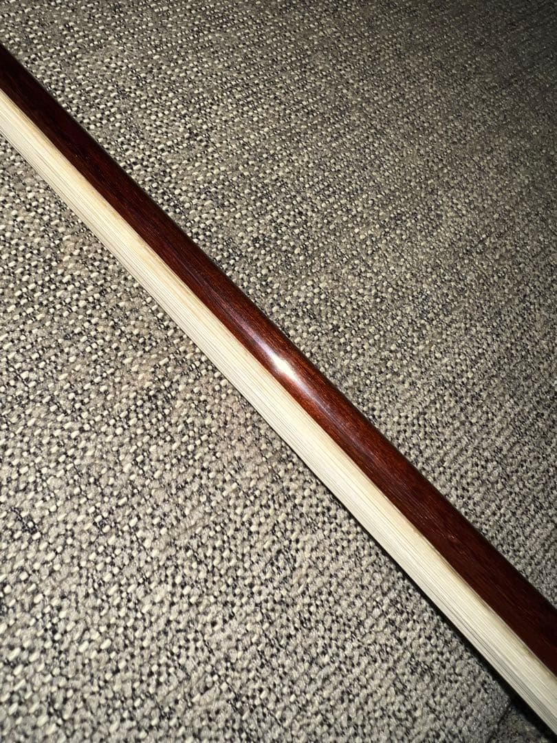 ハロルド•ロレンツ　4/4 バイオリン弓