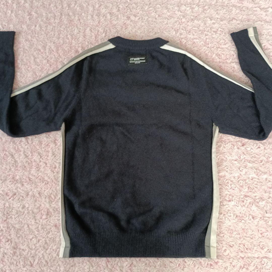 マスターバニー　セーター