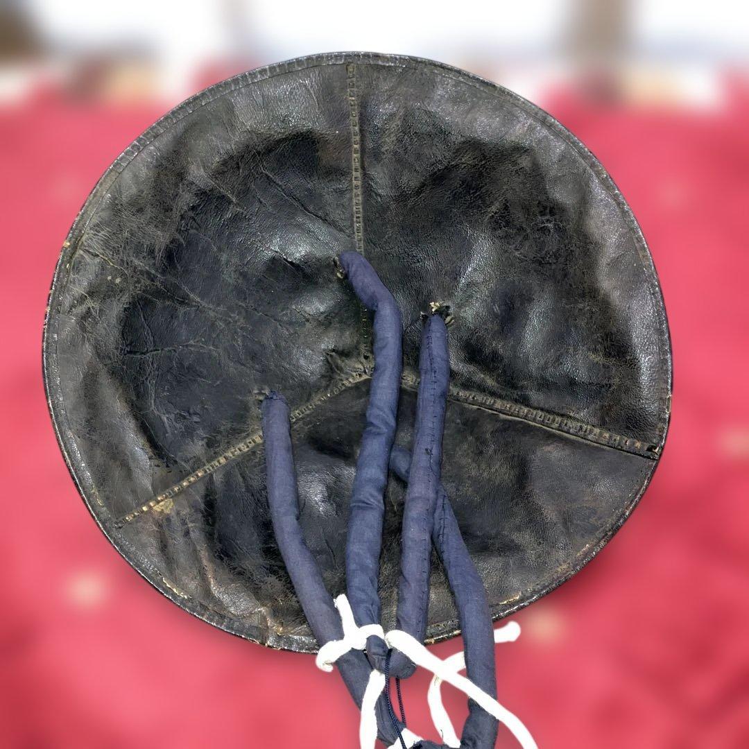 極上品　左三つ巴家紋革製陣笠