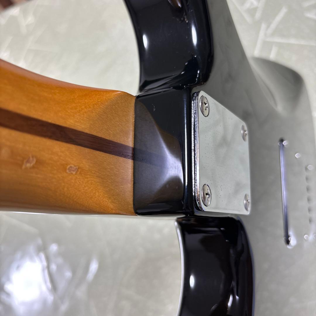 ジャパンヴィンテージ　Squier ストラト　日本製　(ネックを外して発送)