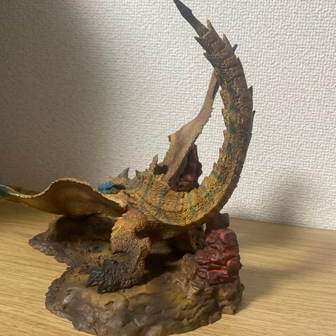 ティガレックス 復刻版 クリエイターズモデル　箱開封済み