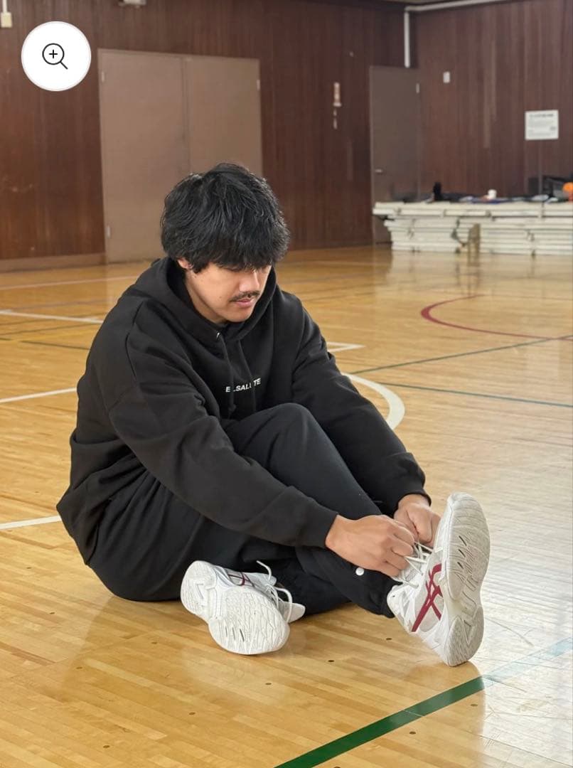 ELSALUTE フード付きパーカー 黒