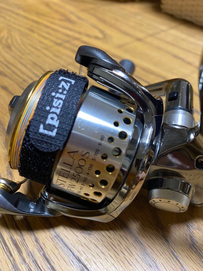 美品　人気　シマノ　ステラ FW2500S SC78E スピニングリール