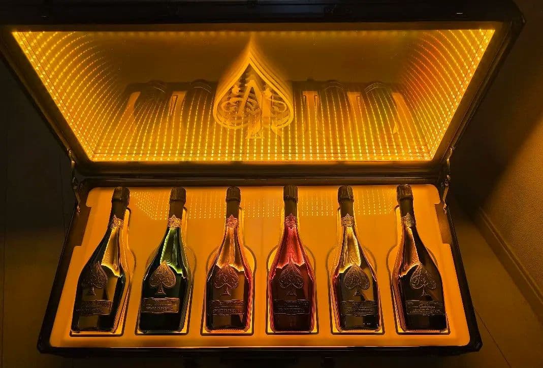 アルマンド Armand アタッシュケース ディスプレー 6本 LED 人気