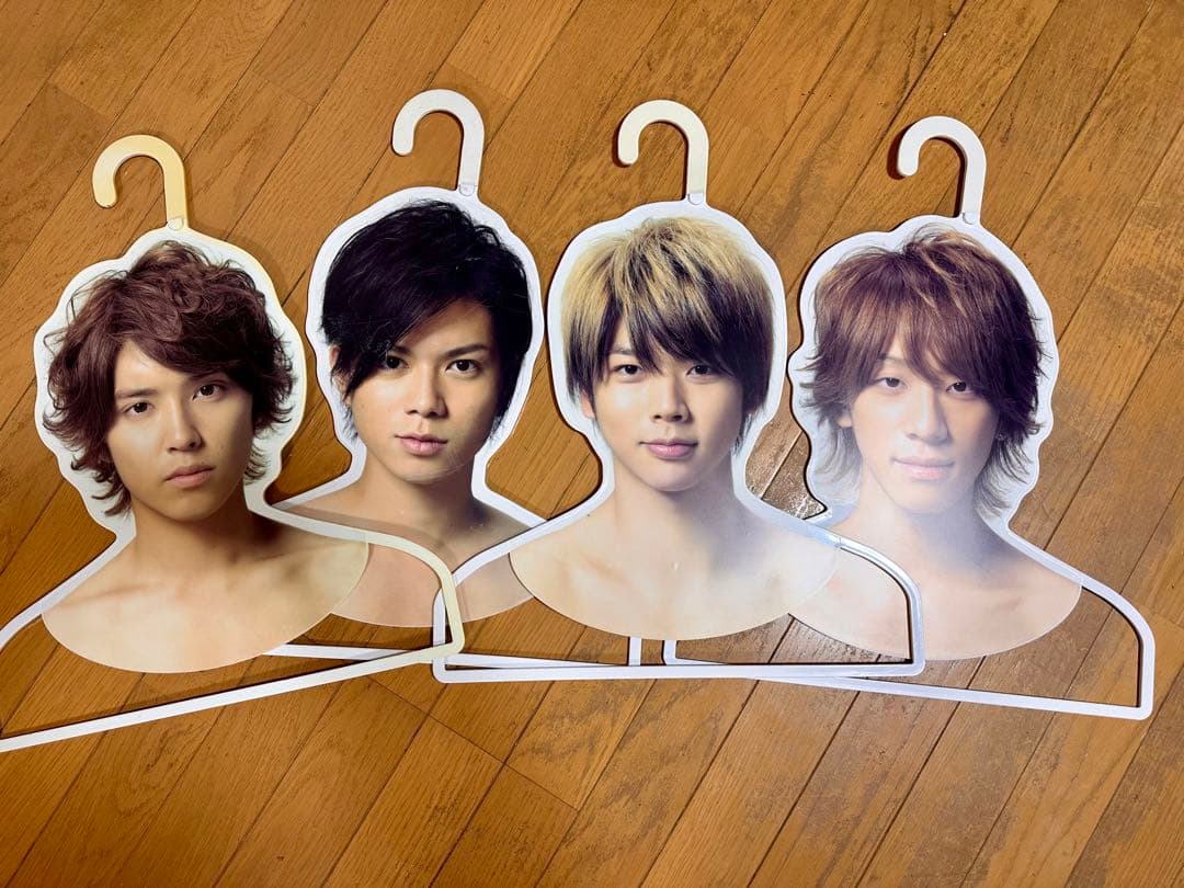 NEWS×RUSS-K非売品ハンガー4個セット