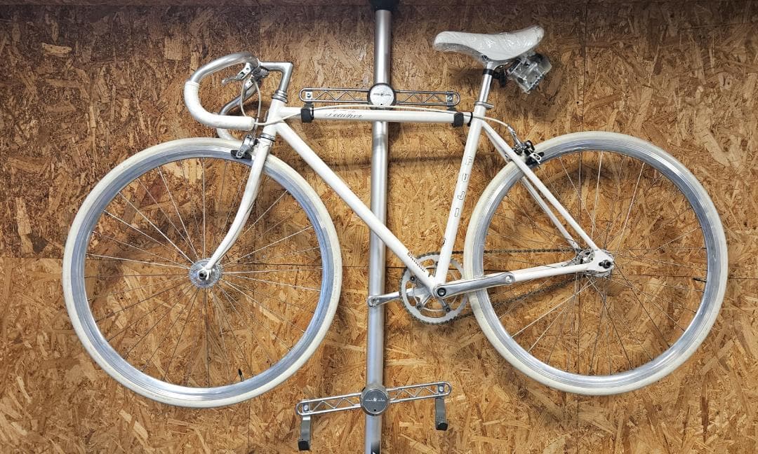 新品 FUJI フジ FEATHER フェザー ピストバイク　ホワイト