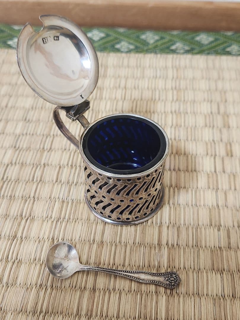 アンティーク　シルバー　ミニ調味料入れ　銀製　スターリングシルバー