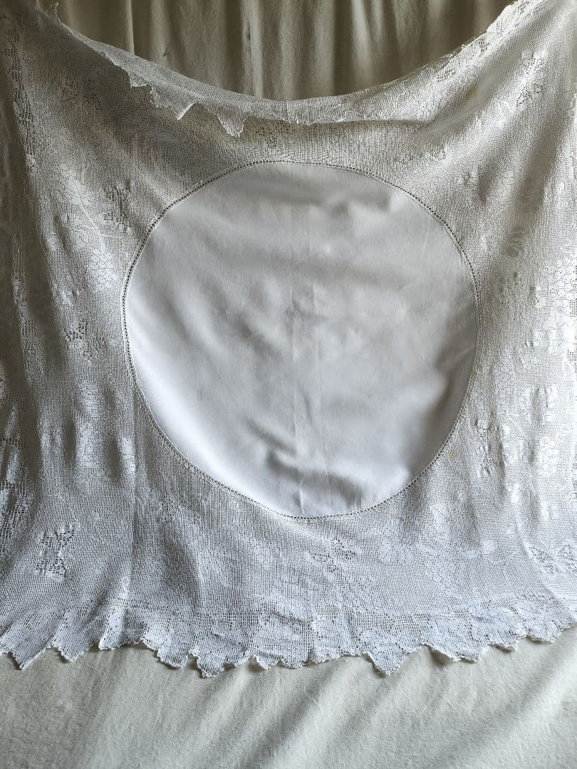 英国　Vintage　蝶々whiteクロッシュレース　テーブルクロス