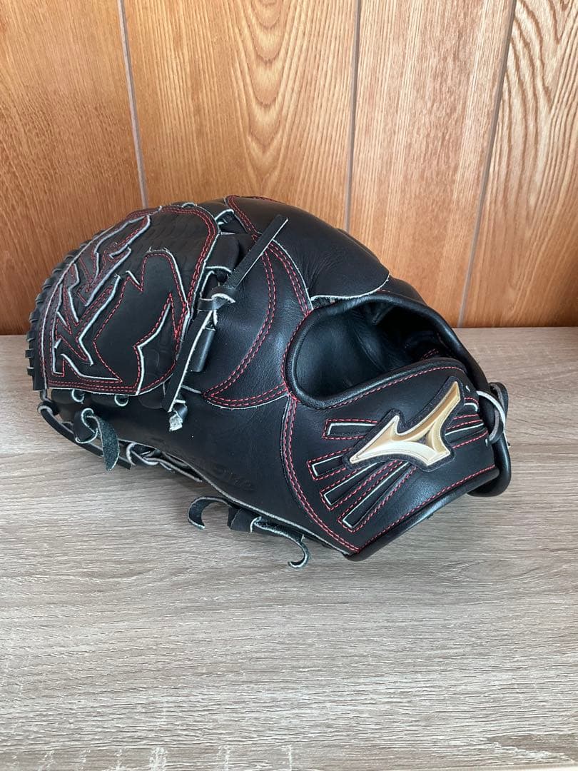 ミズノ グローバルエリート　軟式グローブ 前田健太モデル　左投げ