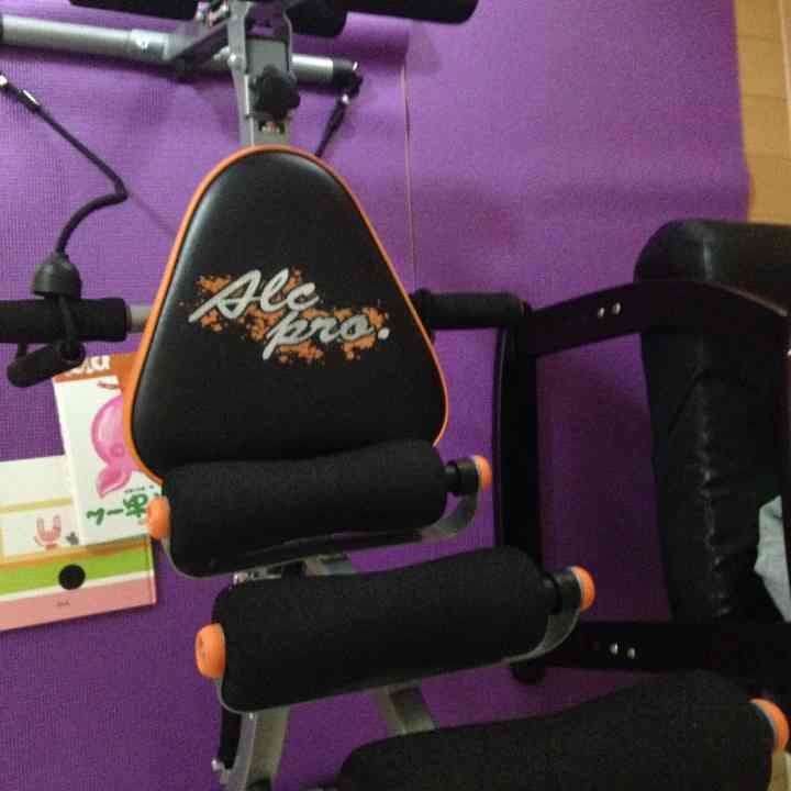 ワンダーコアと変わらない腹筋マシーン