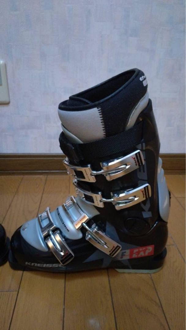 KNEISSEL スキーブーツ　26cm