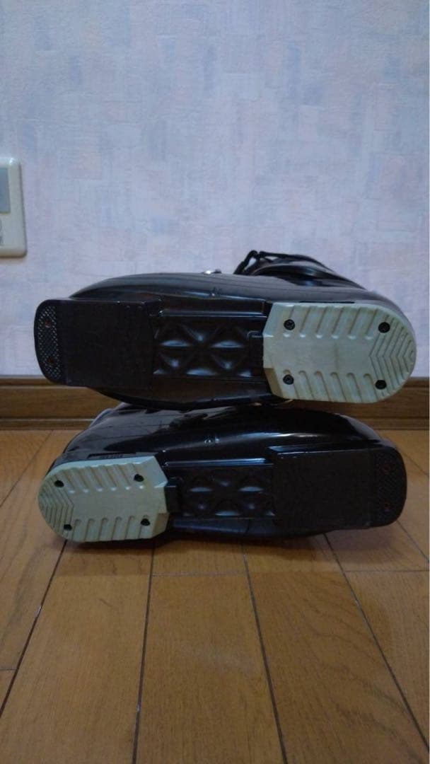 KNEISSEL スキーブーツ　26cm