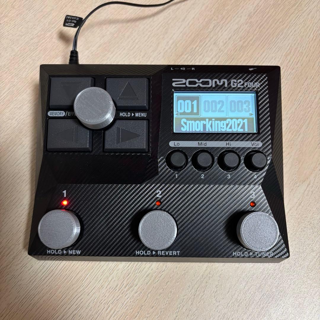 ZOOM g2four エクスプレッションペダル付き マルチエフェクター