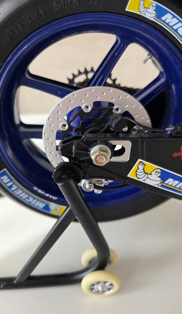 Yamaha YZR-M1 46号 モデル　Rossi