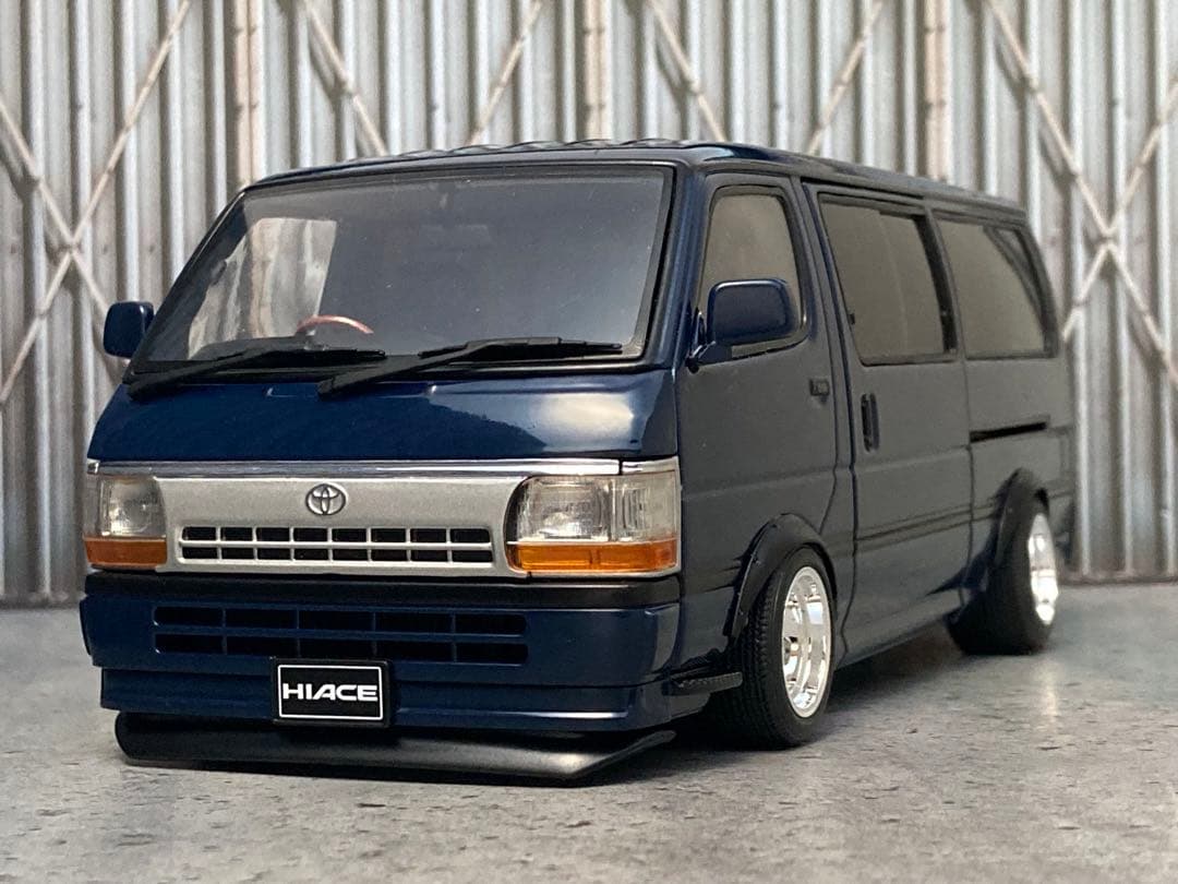 1/24ハイエースバン（100系）カスタム品