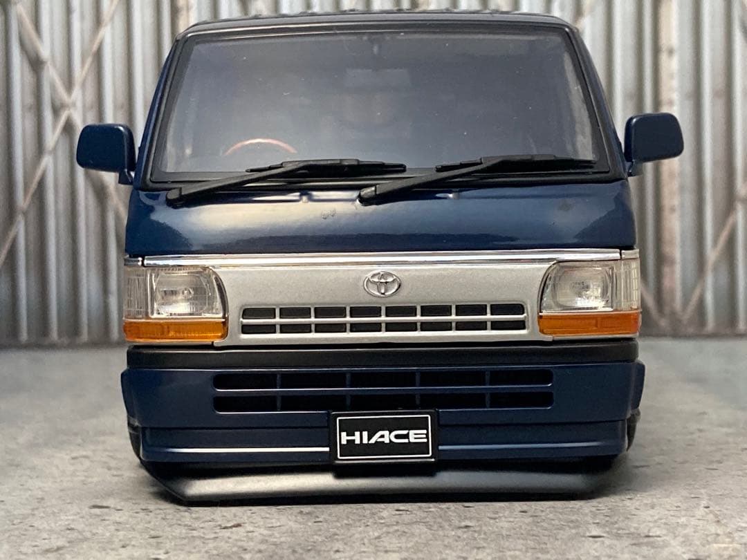 1/24ハイエースバン（100系）カスタム品