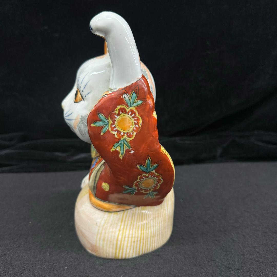 招き猫　陶器　置物　　羽織袴　商売繁盛