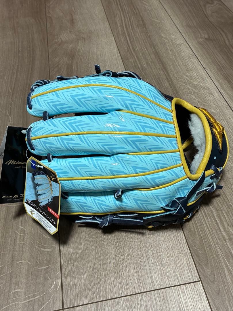 ミズノプロ　軟式用BSSショップ限定モデル　内野手用