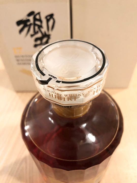 サントリー 響 17年 700ml